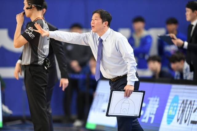 변영재 통역은 5월까지 한국가스공사와 계약이 되어 있다. 즉 6월부터 정식으로 정관장의 코치 역할을 할 예정이다. 사진=KBL 제공