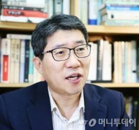 채진원 경희대 공공거버넌스연구소 교수