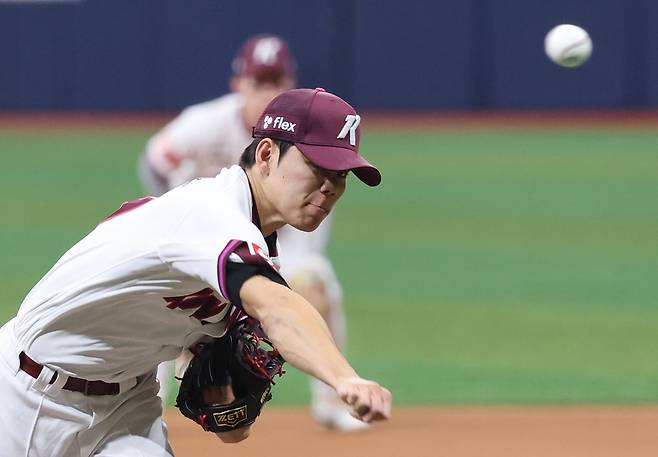 키움 김윤하. 연합뉴스