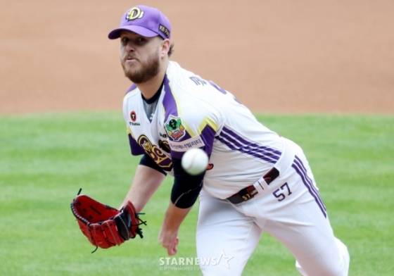 두산 베어스 외국인 투수 콜어빈. /사진=김진경 대기자