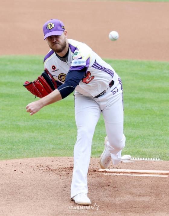 두산 베어스 외국인 투수 콜어빈. /사진=김진경 대기자