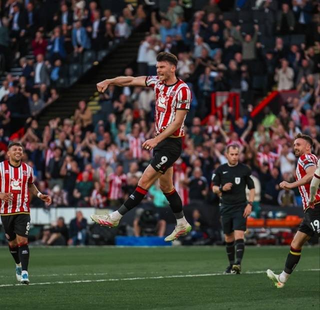 기뻐하는 셰필드 유나이티드 선수단. /사진=셰필드 유나이티드 SNS