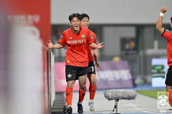 조진혁(강원). 사진=대한축구협회