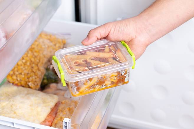 탄수화물을 가열하고 식히는 과정에서 전분의 가교 결합과 구조 변화가 일어나 일부는 저항성 전분으로 변한다. [사진= 게티이미지뱅크]