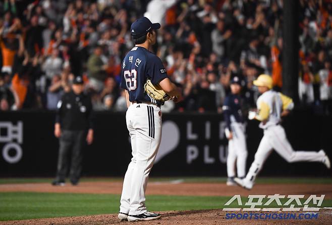 13일 대전 한화생명볼파크에서 열린 두산-한화전. 9회말 2사 1루 최인호에게 동점 투런포를 허용한 김택연. 대전=정재근 기자 cjg@sportschosun.com/2025..5.13/