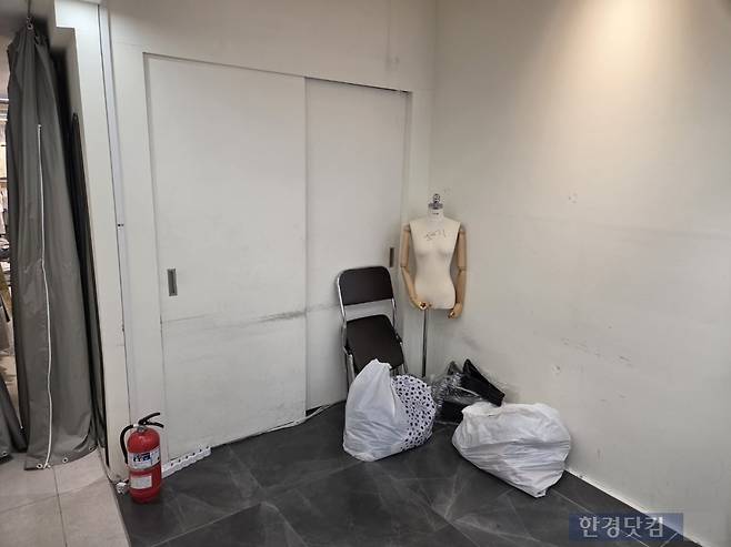 지난 12일 찾은 서울 동대문 인근 한 패션 상가./사진=박수림 기자