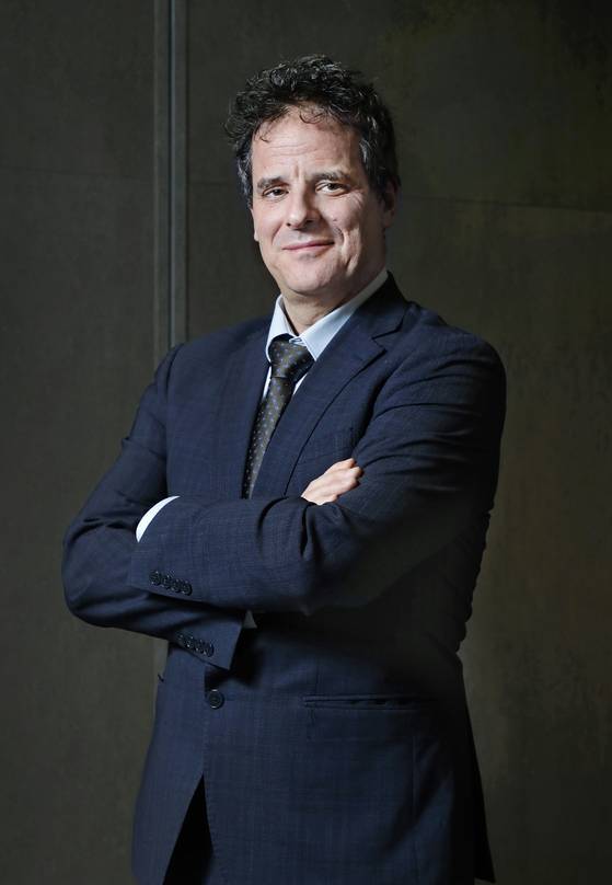 International Criminal Court Bar Association (ICCBA) President Philippe Larochelle poses for a photo during an exclusive interview with the Korea JoongAng Daily at the Koreana Hotel in Jung District, central Seoul, on May 9. [PARK SANG-MOON]