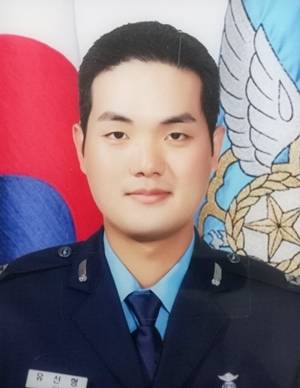 지난해 5월 평택 한 공군 부대에서 근무하다 사망한 고(故) 유신형 중위. 유 중위 유가족 제공