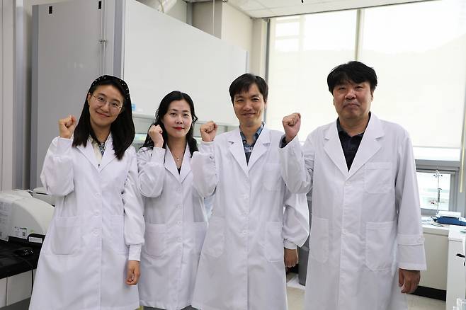 이번 연구를 수행한 DGIST 연구진. 관련사진 서헤진(왼쪽부터) 전임연구원, 홍성희 전임연구원, 김영광 전임연구원, 임상규 책임연구원.[DGIST 제공]