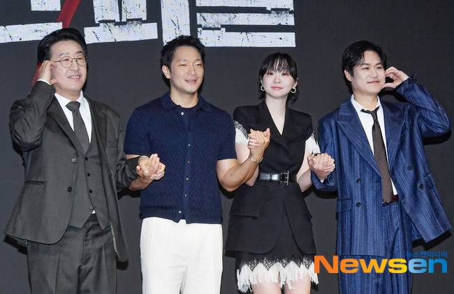 왼쪽부터 현봉식, 손석구, 김다미, 김성균