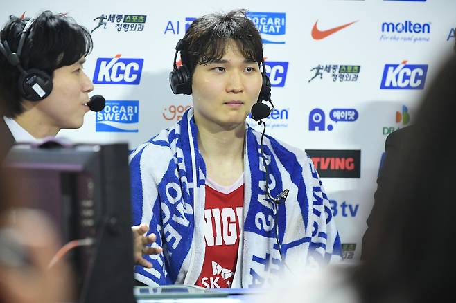 인터뷰하는 SK 안영준. KBL 제공