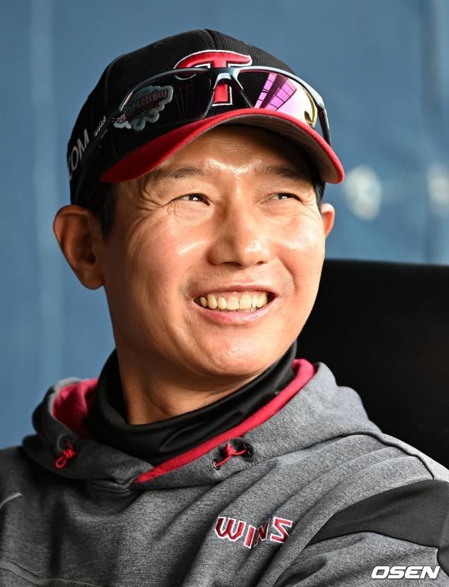 LG 염경엽 감독.