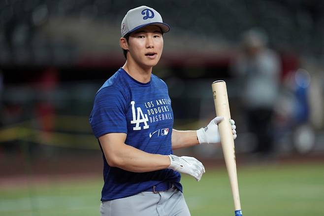 미국 메이저리그 LA 다저스에서 뛰고 있는 김혜성이 14일(한국시간) 미국 캘리포니아주 로스앤젤레스의 다저스타디움에서 열린 2025 메이저리그 애슬레틱스와 홈 경기에서 1타수 무안타를 기록했다. 사진 연합뉴스