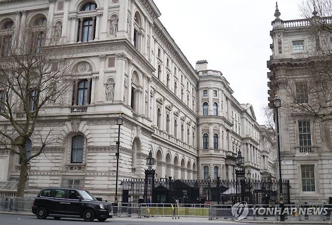 영국 런던 화이트홀 구역의 정부 청사 [EPA 연합뉴스 자료사진]