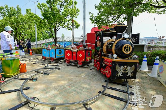 지난해 열린 '제25회 양구군 어린이 한마음 페스티벌'.(양구군 제공. 재판매 및 DB금지)/뉴스1