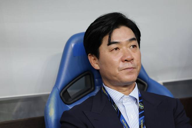 울산문수축구경기장/ 2025 하나은행 코리아컵/ 4라운드/ 16강/ 울산HDFC vs 인천유나이티드/ 인천 윤정환 감독/ 사진 김정수