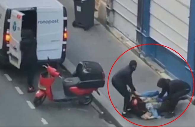 프랑스 파리에서 복면을 쓴 납치범들이 몸값을 노리고 암호화폐 거래소 CEO의 가족을 납치하려다 시민들의 도움으로 미수에 그치는 사건이 발생했다. /르파리지앵