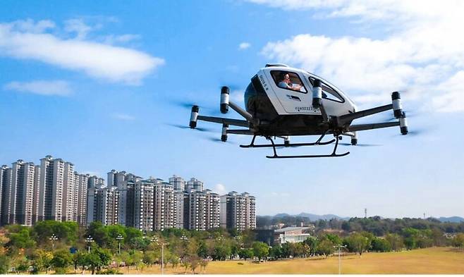 무인 항공기 제조업체 이항의 전기 수직 이착륙기 ‘EH216-S’. 이항 웨이신 공식계정