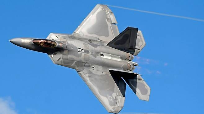 F-22 랩터 전투기