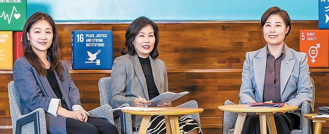 지난달 24일 열린 대담 참여자들. 왼쪽부터 류현 유니세프 아동권리실장, 우지향 서울선사고 전문상담교사, 서지영 국회의원.