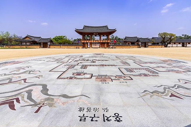 경상감영공원의 정문, 태평루 =사진 이효태