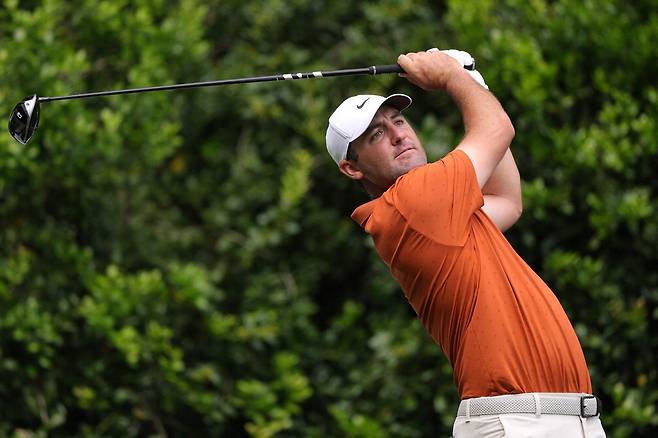 PGA 챔피언십 연습 라운드 중인 셰플러.