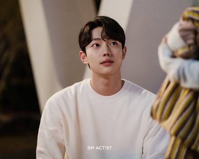 SM엔터테인먼트 제공