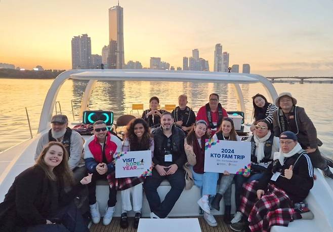 한강 요트. 한국관광공사 제공.