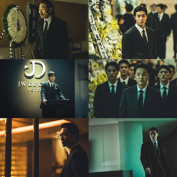 광장 스틸 / 사진=넷플릭스 제공