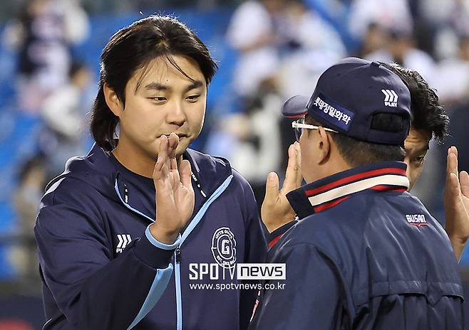 ▲ 최준용이 돌아오면 정철원의 부담도 덜 수 있을 것으로 예상된다 ⓒ곽혜미 기자