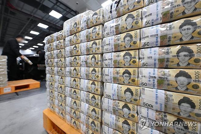 현금 [연합뉴스 자료사진]