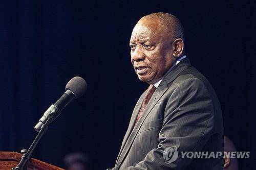 시릴 라마포스 남아공 대통령 (요하네스버그 AP=연합뉴스 자료사진) 2025년 2월 20일 남아프리카공화국 요하네스버그에서 열린 G20 외무장관 회의의 개막식에서 연설하고 있다. (AP Photo/Jerome Delay,File) 2025.5.15.