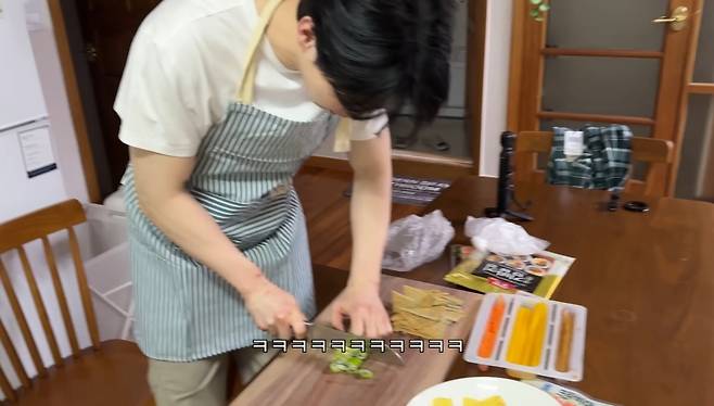 사진=유튜브 채널 '찰스엔터'