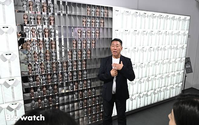 CJ온스타일이 16일 서울 성수동에서 글로벌 패션계의 전설로 불리는 칼 라거펠트(Karl Lagerfeld)의 팝업스토어를 열고 있다./사진=이명근 기자 qwe123@