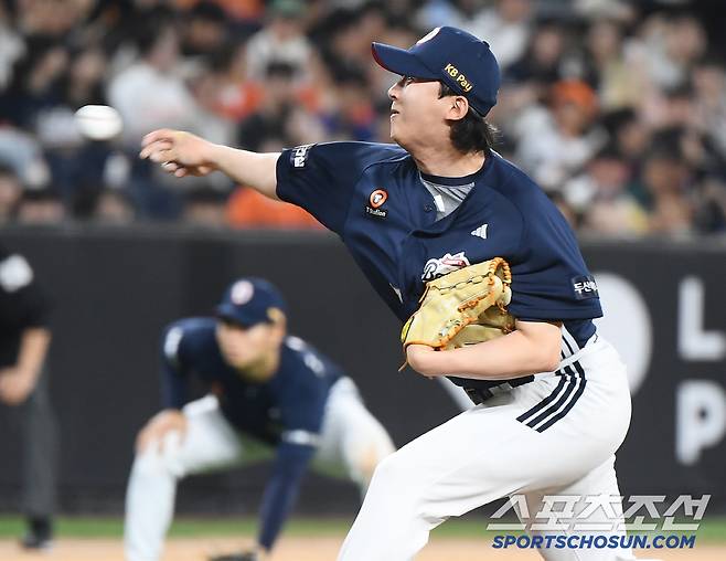 15일 대전 한화생명볼파크에서 열린 두산-한화전. 박정수가 투구하고 있다. 대전=정재근 기자 cjg@sportschosun.com/2025..5.15/