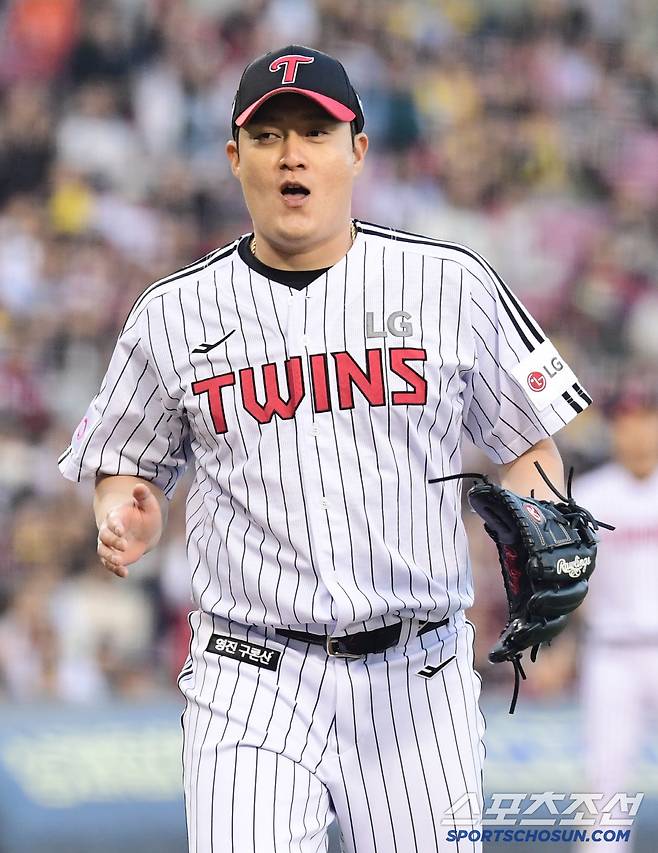 3일 잠실구장에서 열린 KBO리그 LG와 SSG의 경기. 7회를 무실점으로 마친 LG 김강률. 잠실=송정헌 기자songs@sportschosun.com/2025.05.03/