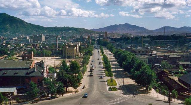 세종로의 1950년대 모습. 작가 미상