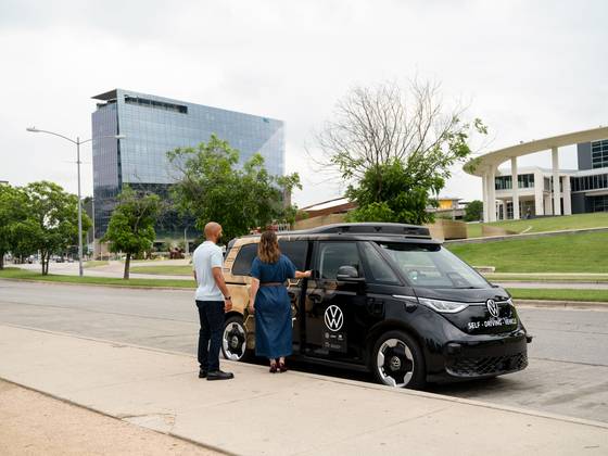 우버가 내년 미국 LA에서 서비스를 시작할 공유 자율주행 서비스 차량. [사진 우버]