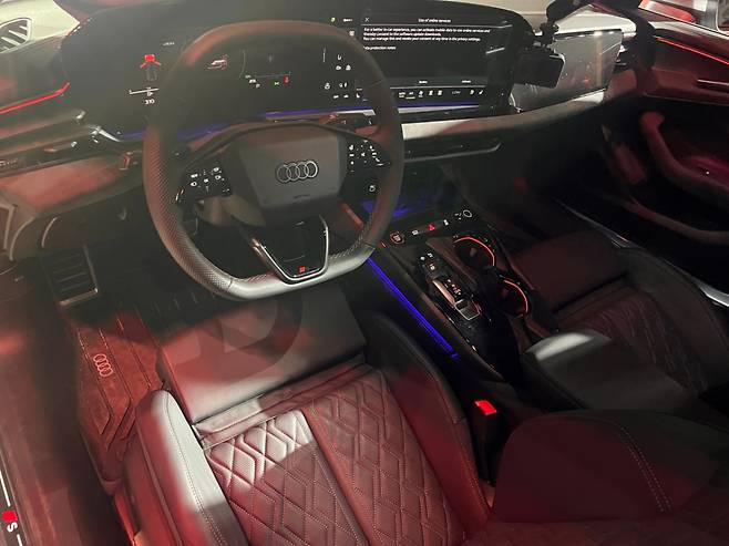 아우디 S5의 실내 모습/사진= 임찬영 기자