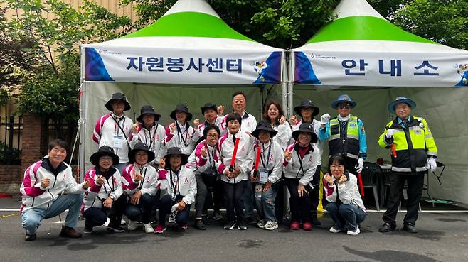 김해에서 전국장애학생체육대회가 펼쳐지는 가운데 자원봉사자들이 본격 활동에 들어갔다./사진=김해시