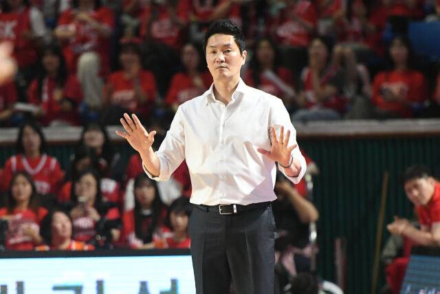 전희철 감독./KBL
