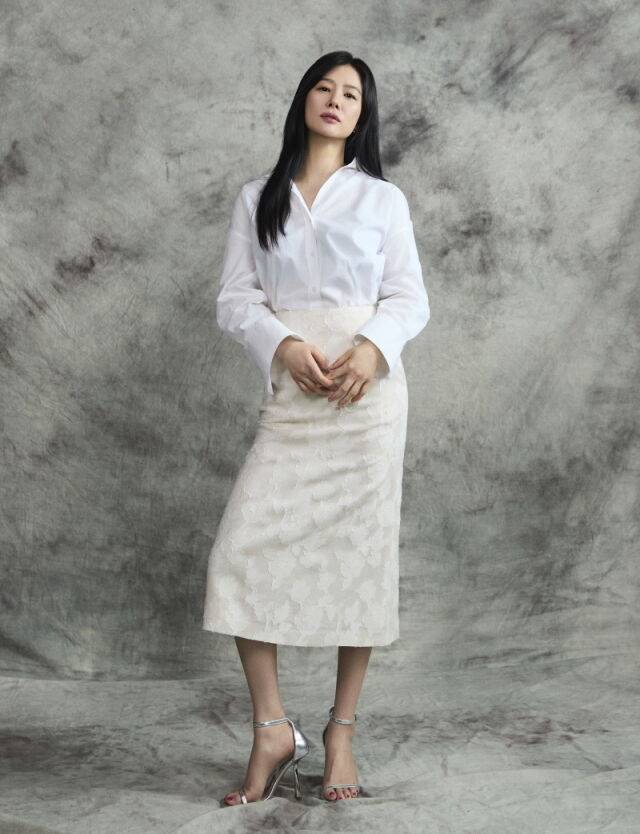 배우 김현주 프로필 / 매니지먼트 시선