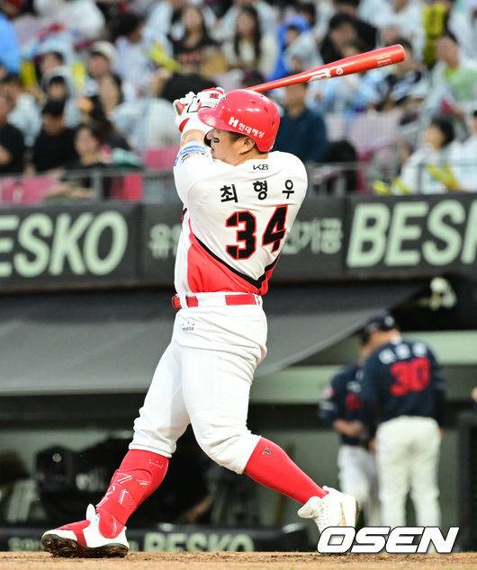 [OSEN=광주, 김성락 기자] 2회말 KIA 최형우가 안타를 날리고 있다. 2025.05.15 / ksl0919@osen.co.kr