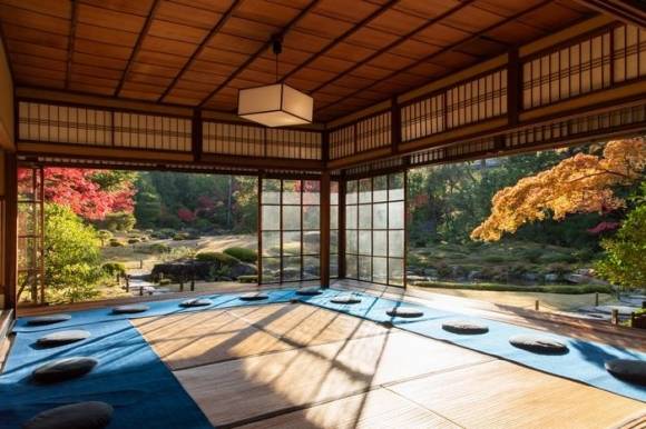 일본 교토에 있는 일본식 정원 무린안 풍경. 이처럼 잘 설계돼 관리되는 정원은 마음을 편하게 해 스트레스 완화에도 도움을 주는 것으로 밝혀졌다.  일본 나가사키대 제공