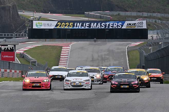 인제 마스터즈 시리즈 2라운드 스타트 장면, 김동은의 공격적인 스타트가 돋보였다. 사진: 김학수 기자