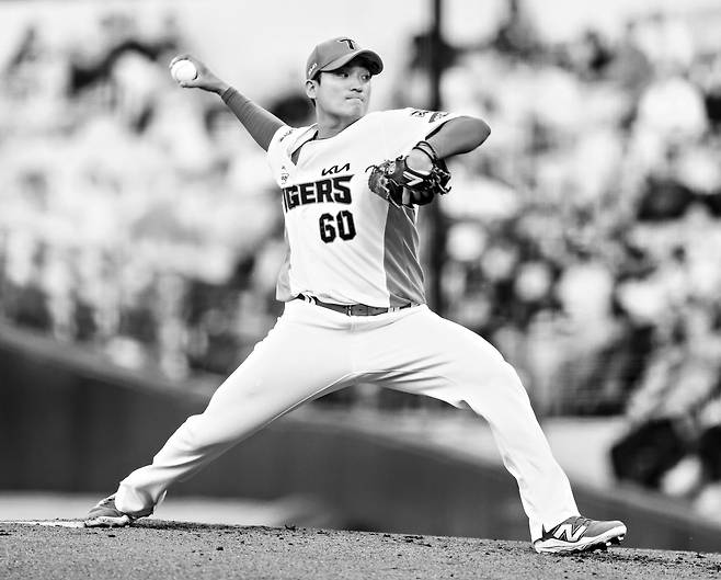 KIA 김도현이 지난 13일 광주 롯데전에서 역투하고 있다. KIA 타이거즈 제공