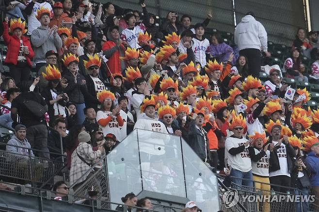 이정후 팬클럽 후리건스 [AP=연합뉴스]