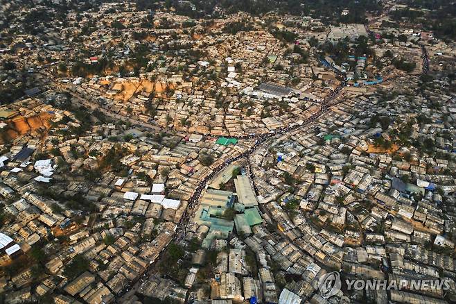 항공촬영된 방글라데시 로힝야족 난민촌  [AP 연합뉴스 자료사진. 재판매 및 DB 금지]