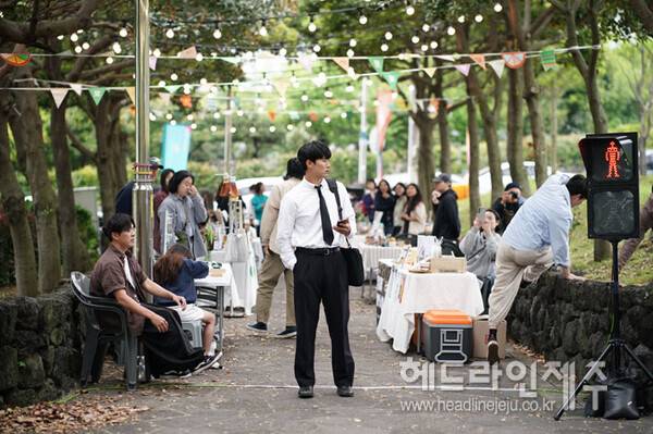 지난 3일과 4일 서귀포시 혁신도시 내에 위치한 감귤길공원 야외무대에서 열린 '모두 모루 페스티벌'의 문화체험 마켓