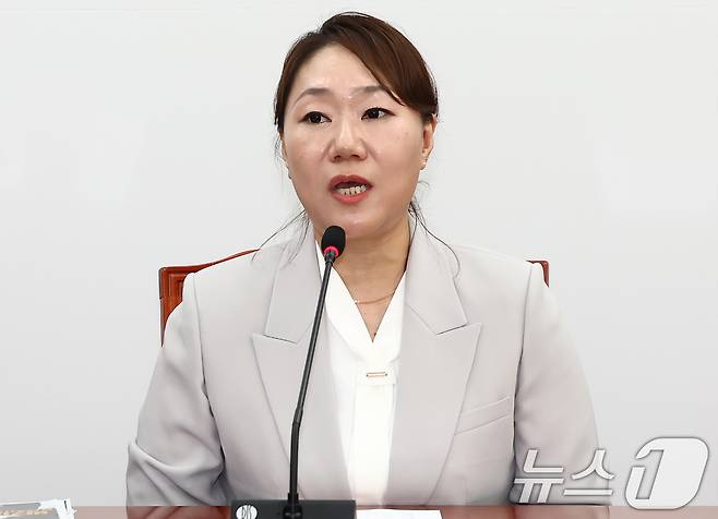 명태균 씨가 운영한 여론조사업체 미래한국연구소 전 부소장이자 공익제보자인 강혜경 씨가  23일 대구경창청에 참고인 조사를 받는다. ⓒ News1 DB